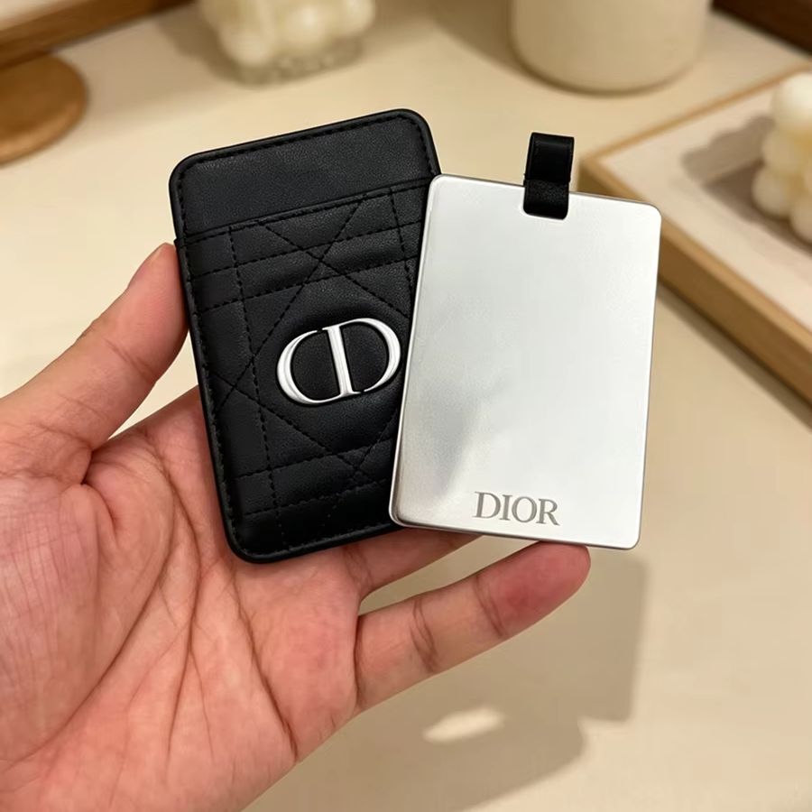 Borsa Dior Multifunzionale Por - Perfume Fine Fragrance recensione e prezzo